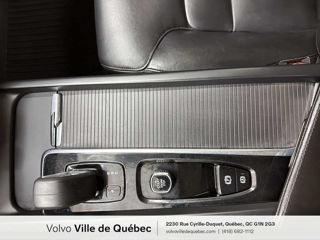 2022 Volvo XC60 Inscrptn Expr Rchrg-21