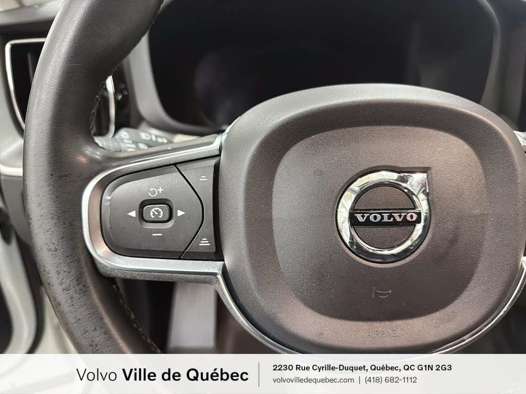 2022 Volvo XC60 Inscrptn Expr Rchrg-16