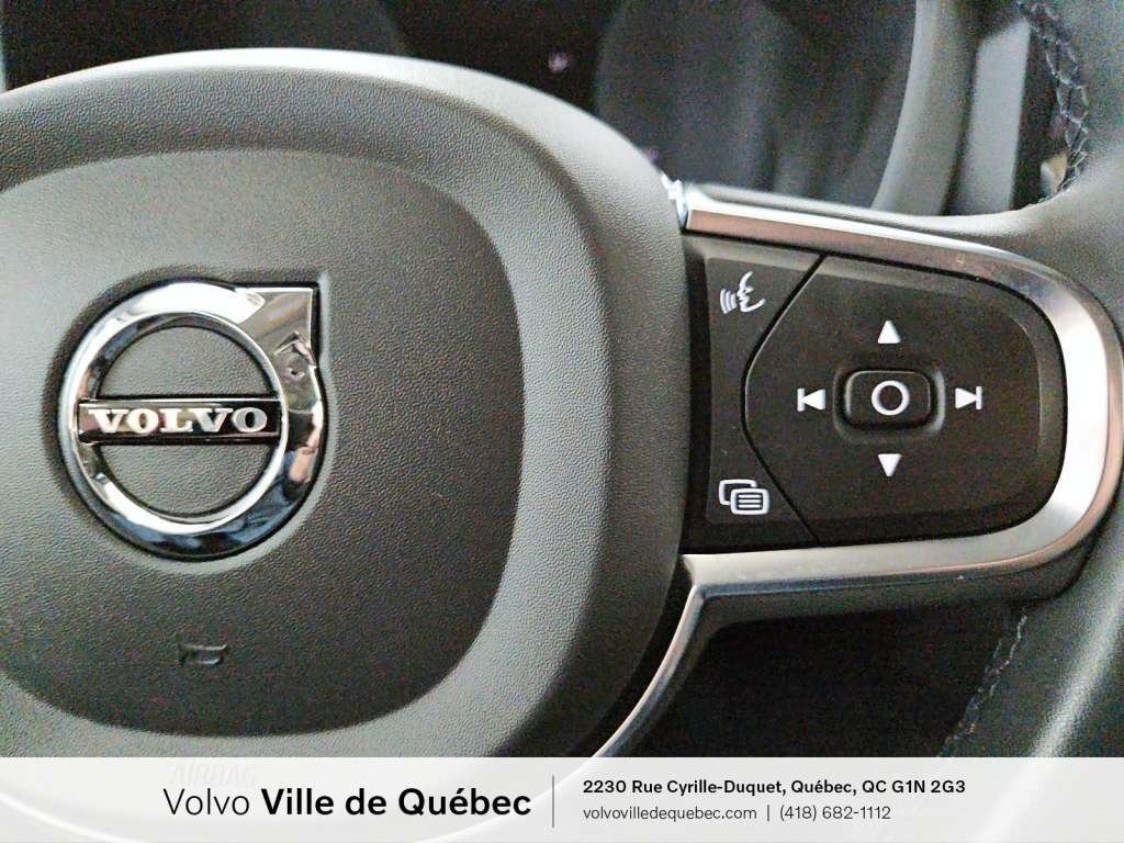 Volvo XC60 Inscrptn Expr Rchrg 2022-16