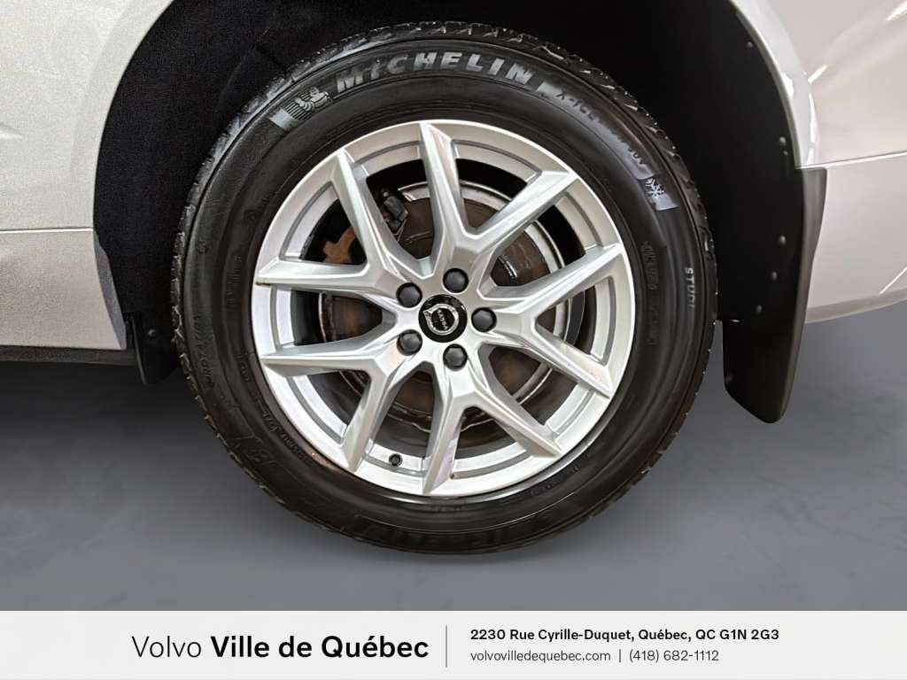 2022 Volvo XC60 Inscrptn Expr Rchrg-8