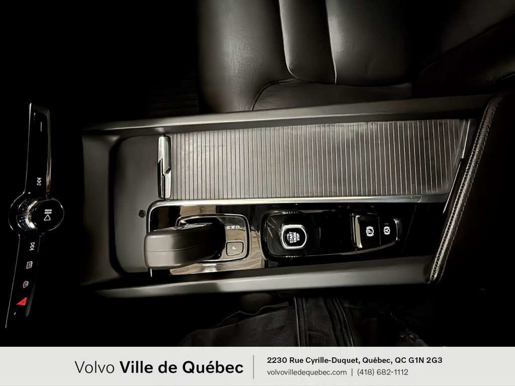 2022 Volvo XC60 Inscrptn Expr Rchrg-21