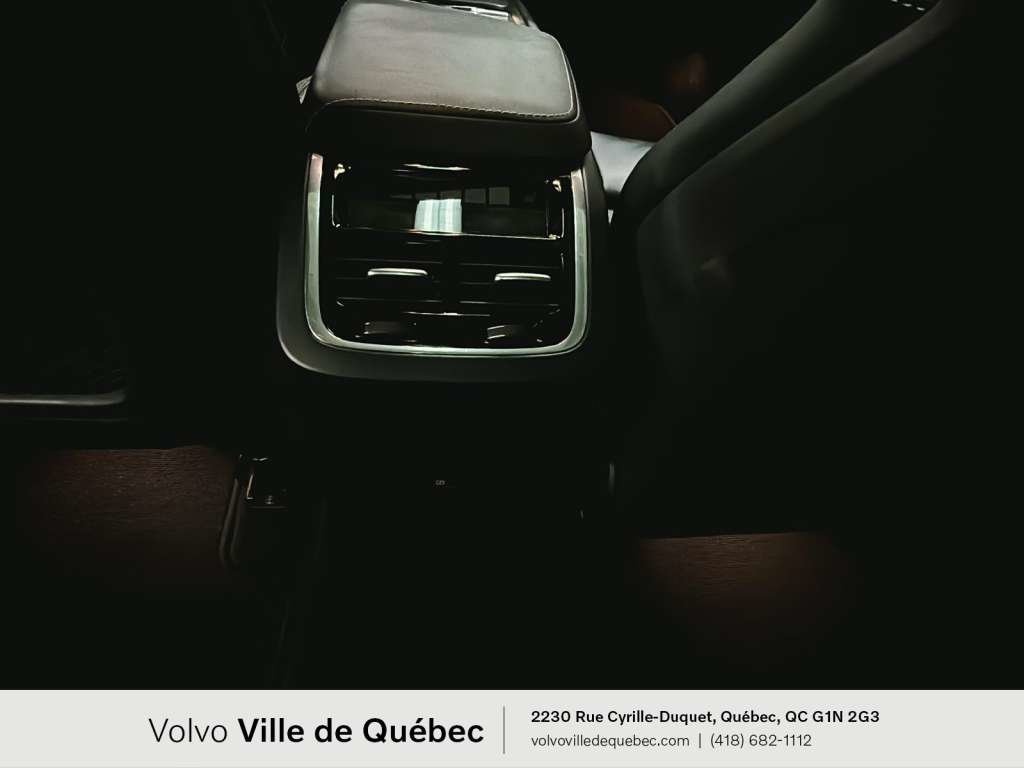 Volvo XC60 R-Design 2022-17