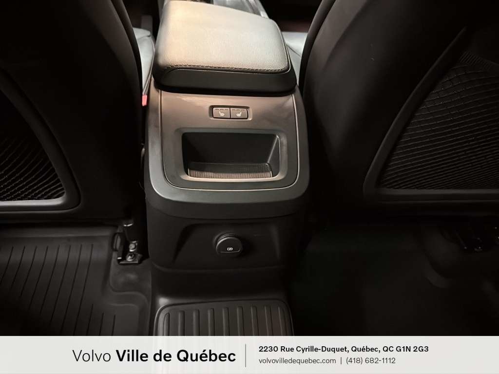 2022 Volvo XC60 Inscrptn Expr Rchrg-13