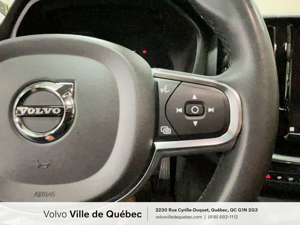 Volvo XC60 Inscrptn Expr Rchrg 2022-19