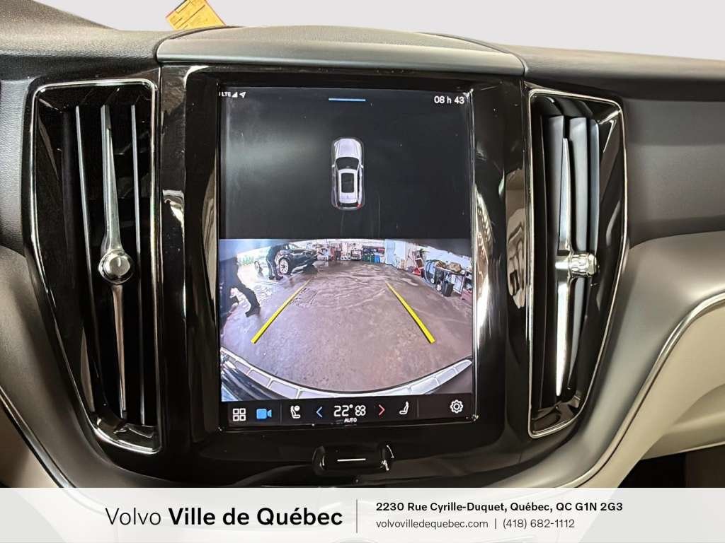 Volvo XC60 Momentum 2022-19