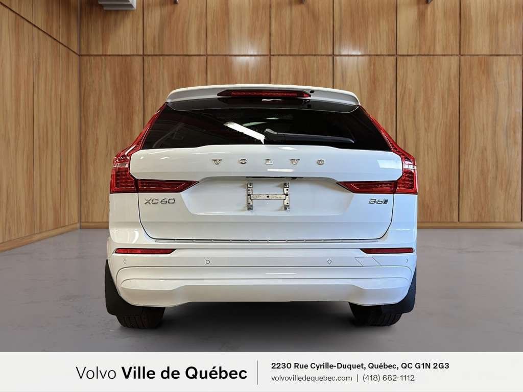 Volvo XC60 Momentum 2022-4