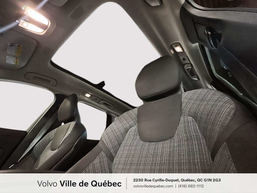 Volvo XC60 Momentum 2022-8