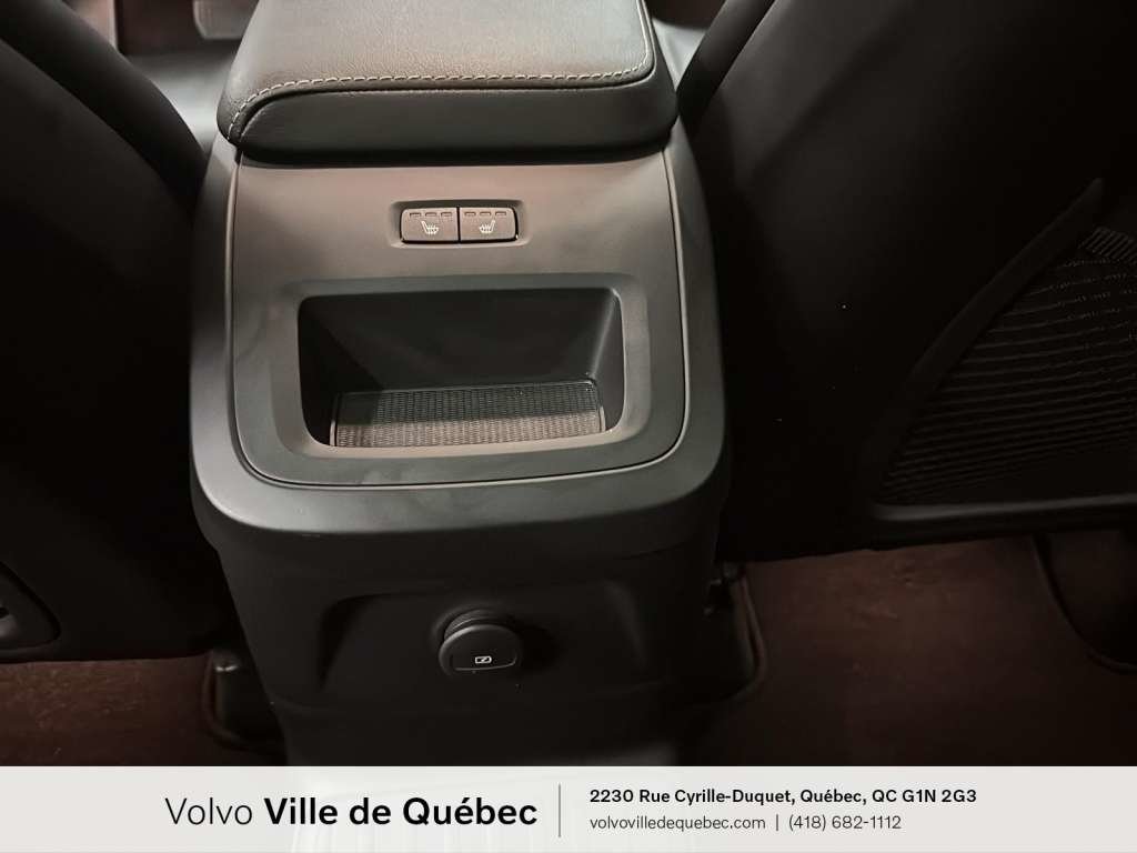 2023 Volvo XC60 Recharge Ult Dark-13