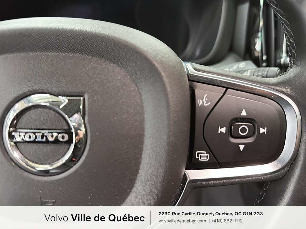 Volvo XC60 Recharge Core 2023-17