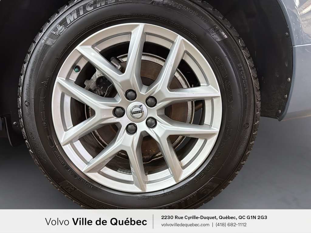 Volvo XC60 Recharge Core 2023-9