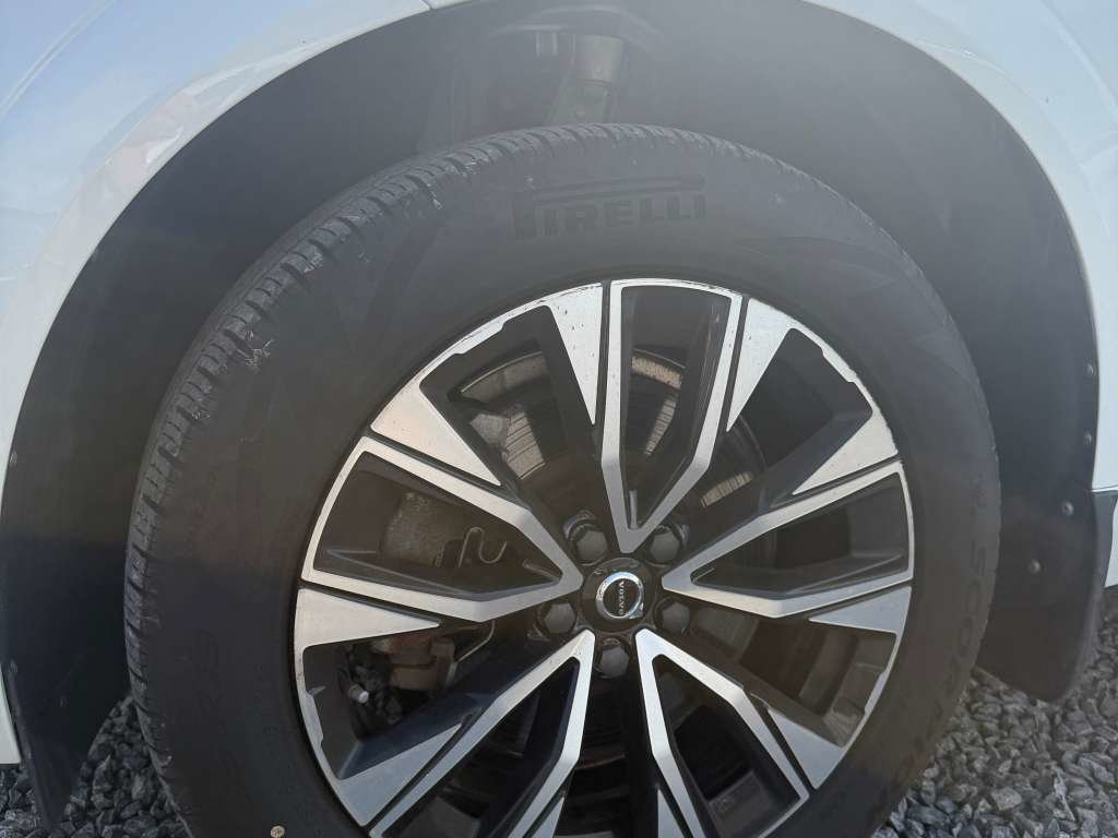Volvo XC60 Plus B6 2023-3