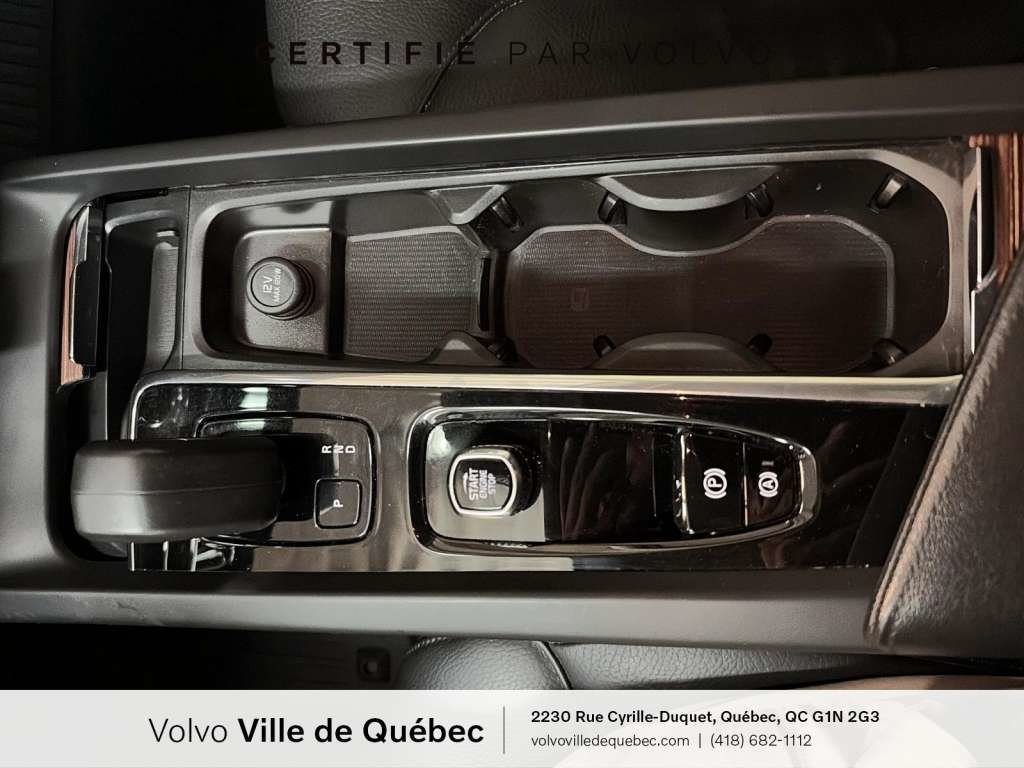 Volvo XC60 Plus Dark B6 2023-18