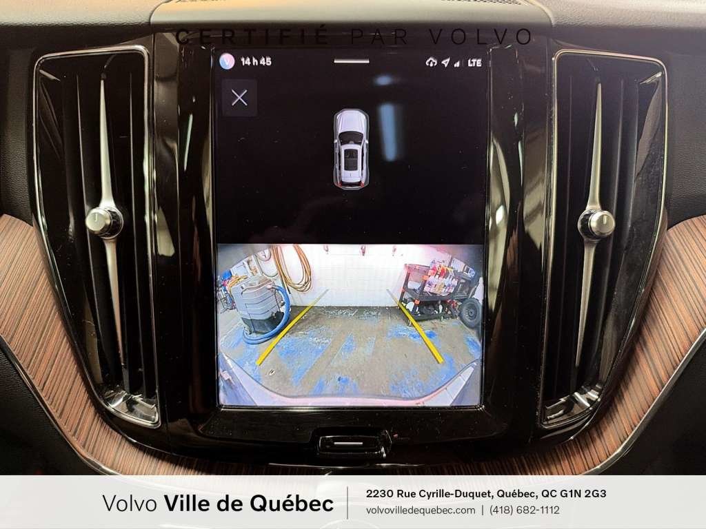 Volvo XC60 Plus Dark B6 2023-17