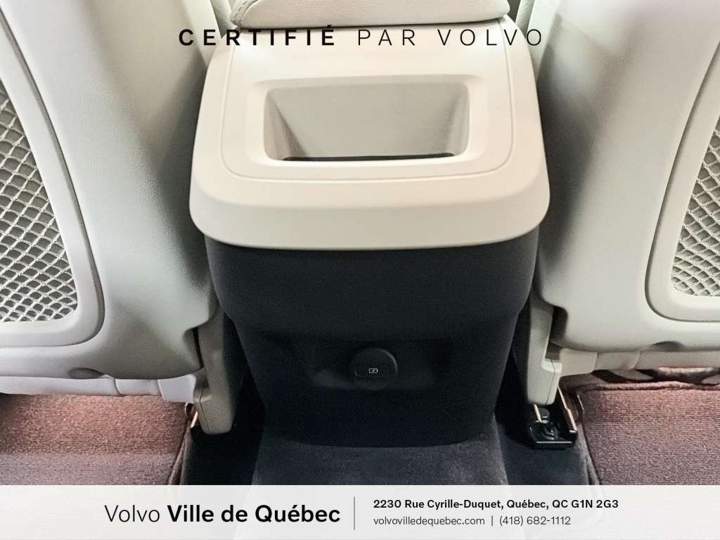 Volvo XC60 Plus Dark B6 2023-19