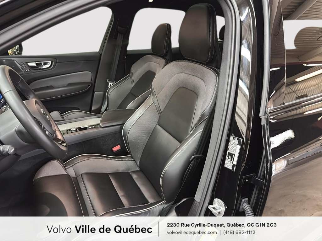 Volvo XC60 B5 - Ultimate Blk Ed 2024-1