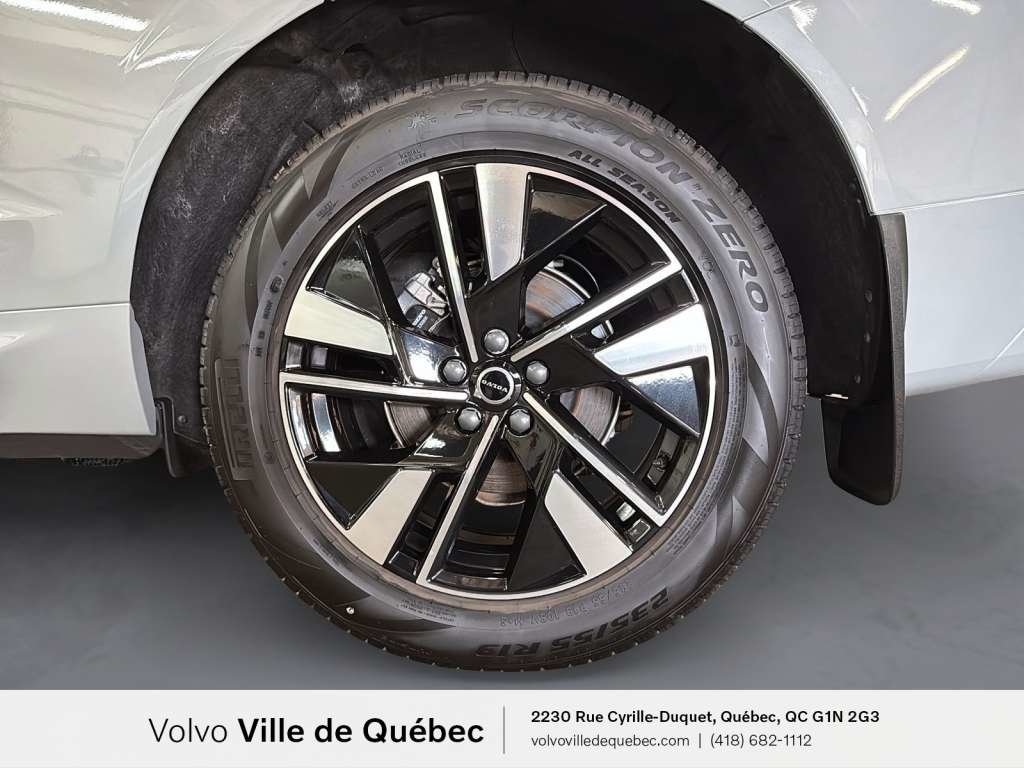 2026 Volvo XC60 B5 - Core-6