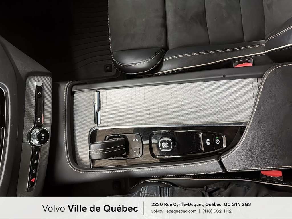 Volvo XC90 R-Design Recharge ER 2022-21