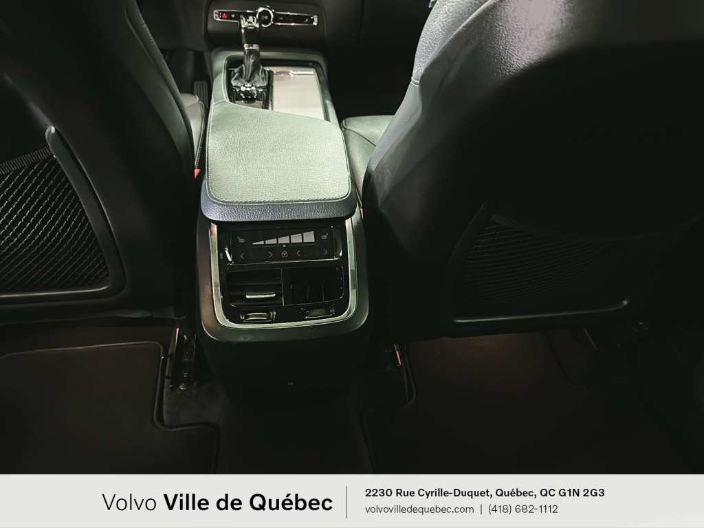 2022 Volvo XC90 Momentum-12