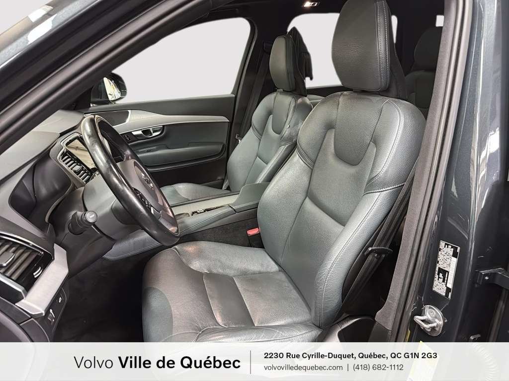2022 Volvo XC90 Momentum-1