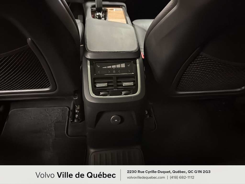 2024 Volvo XC90 Recharge Core-13