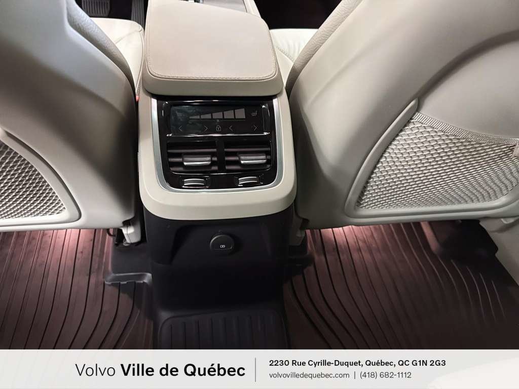 Volvo XC90 Recharge Plus 2024-15