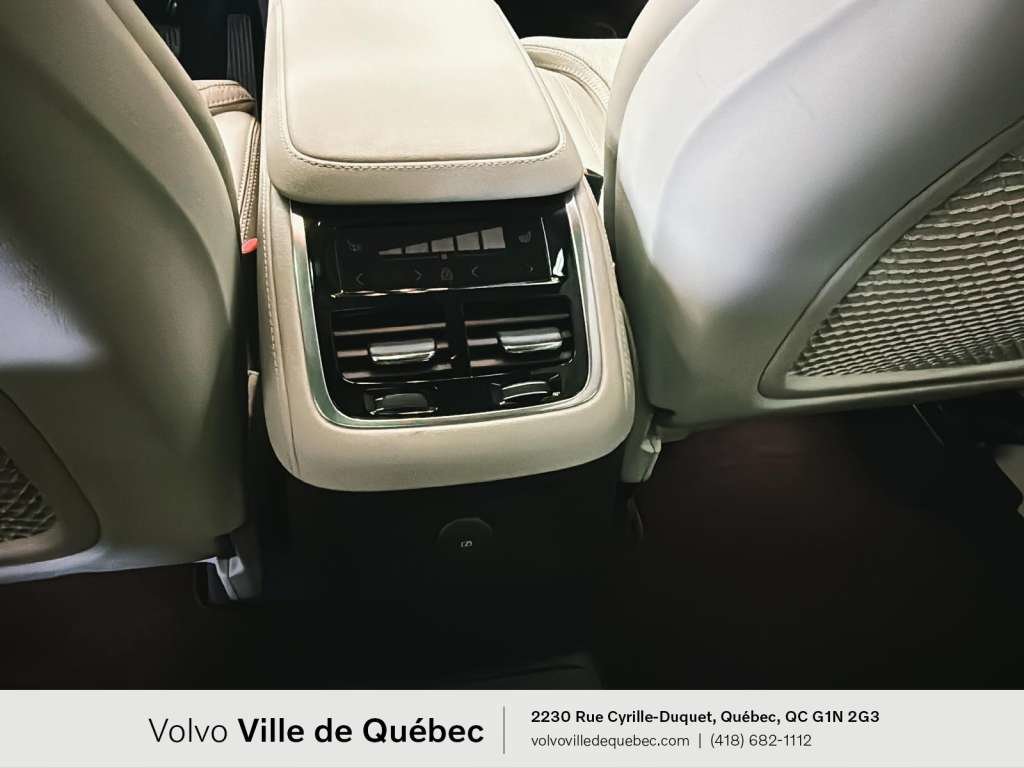 2025 Volvo XC90 Recharge Ultra-17