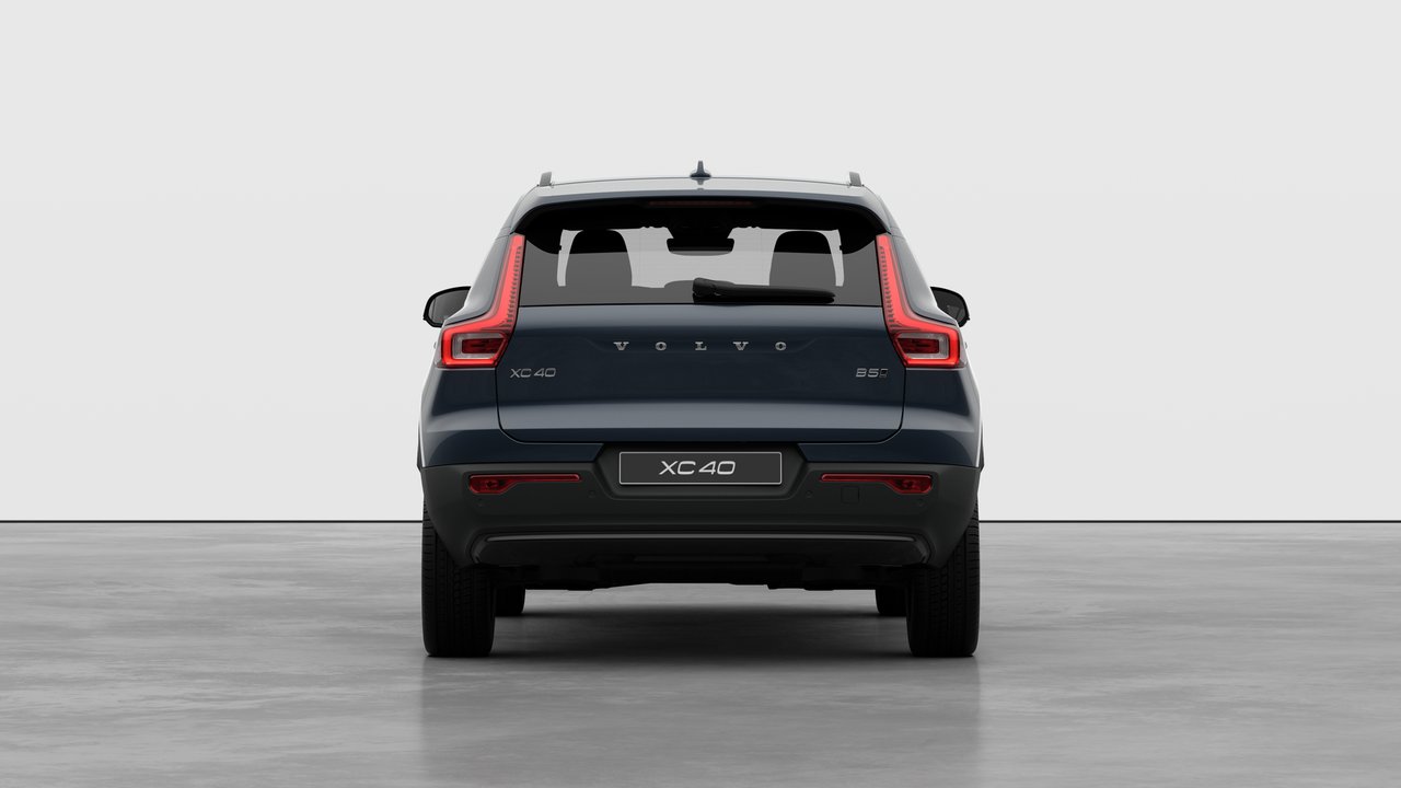 Volvo XC40 CORE DARK THEME 2026-5