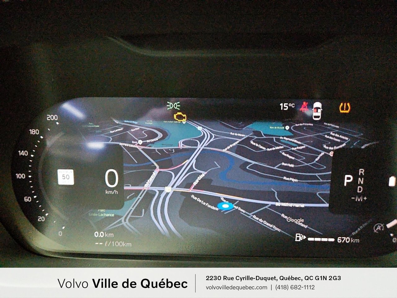 Volvo XC40 Plus Dark Theme 2026-15