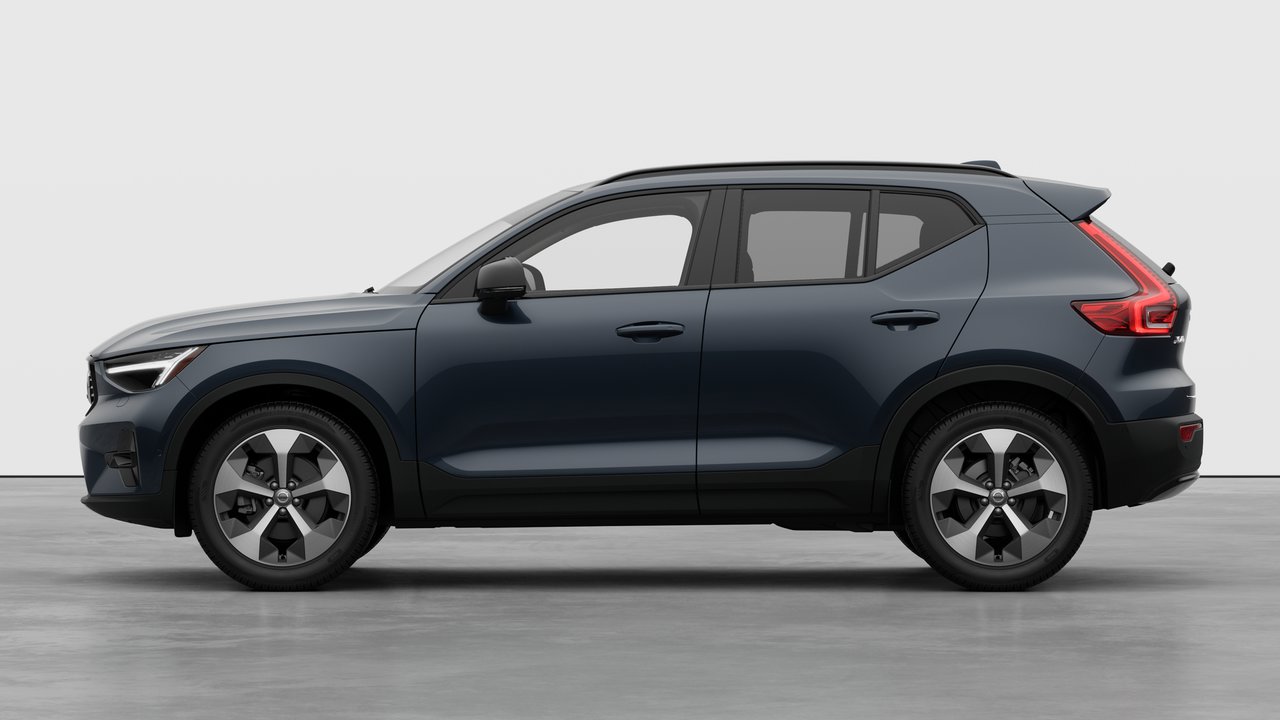 Volvo XC40 PLUS DARK THEME 2026-7