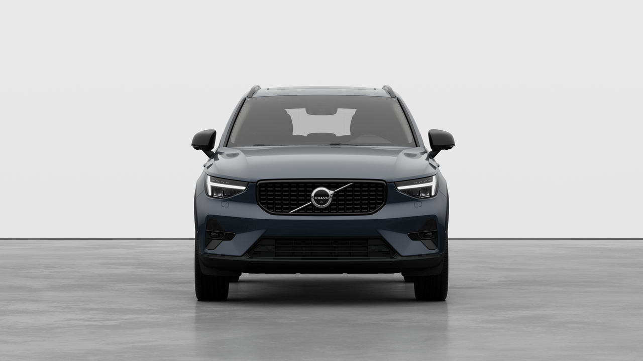 Volvo XC40 PLUS DARK THEME 2026-4