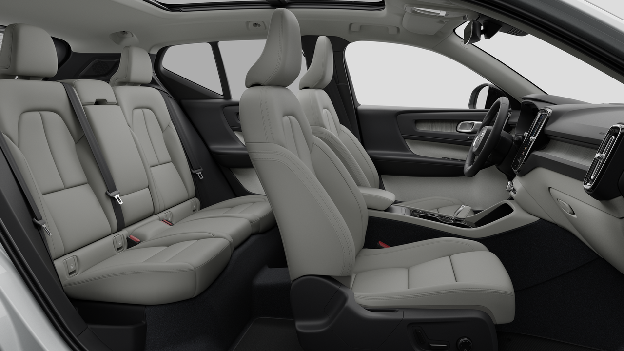 2026 Volvo XC40 ULTRA DARK THEME-12