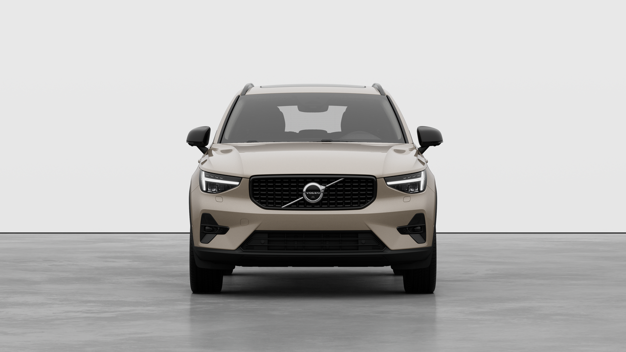 Volvo XC40 PLUS DARK THEME 2026-4
