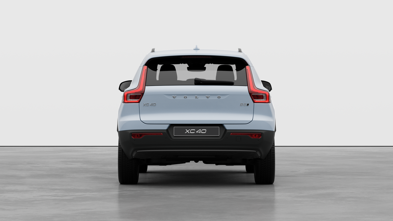 2026 Volvo XC40 PLUS DARK THEME-5
