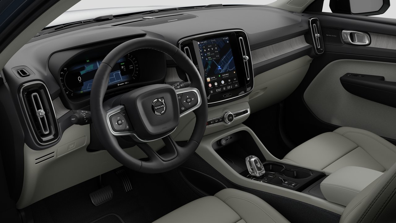 Volvo XC40 PLUS DARK THEME 2026-9