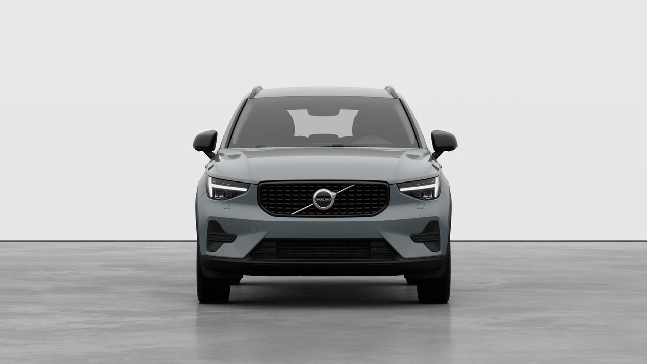 Volvo XC40 Core (Dark Theme) 2026-4