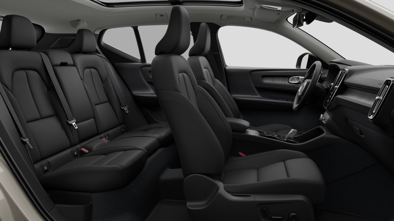 Volvo XC40 Plus (Dark Theme) 2026-12