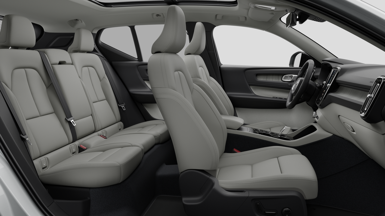 Volvo XC40 Plus (Dark Theme) 2026-12