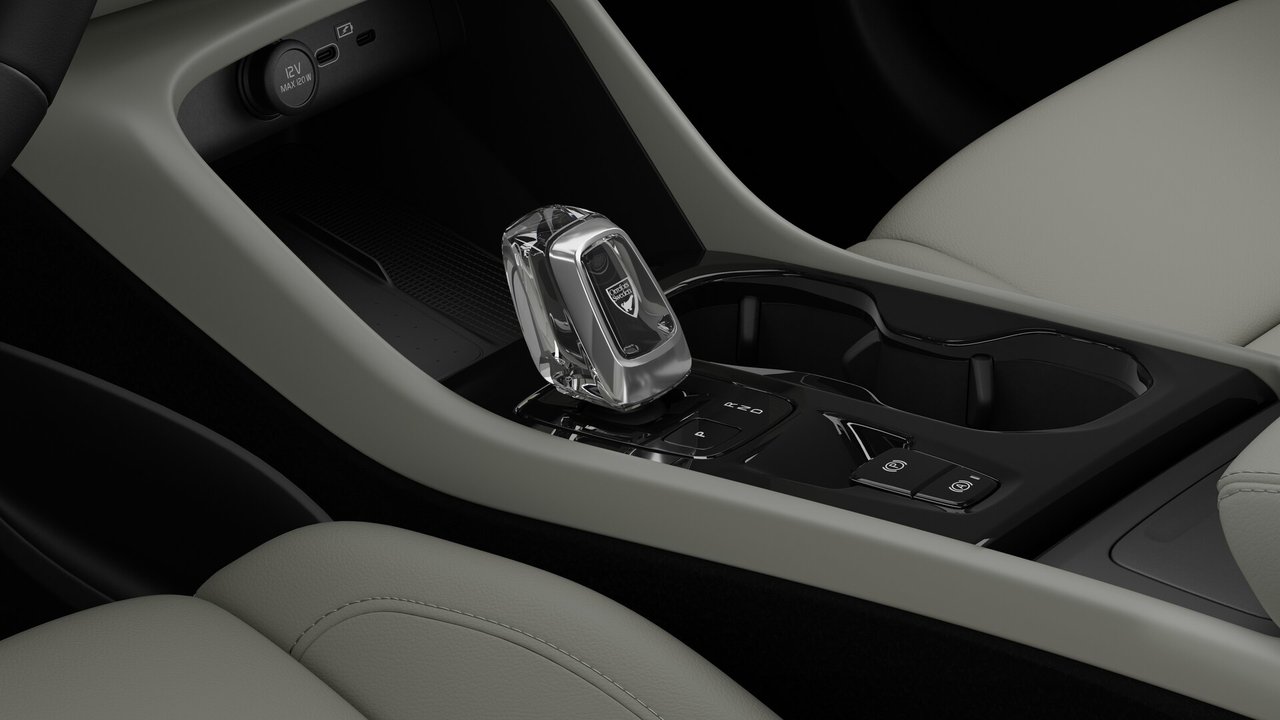 2026 Volvo XC40 Ultra (Dark Theme)-10