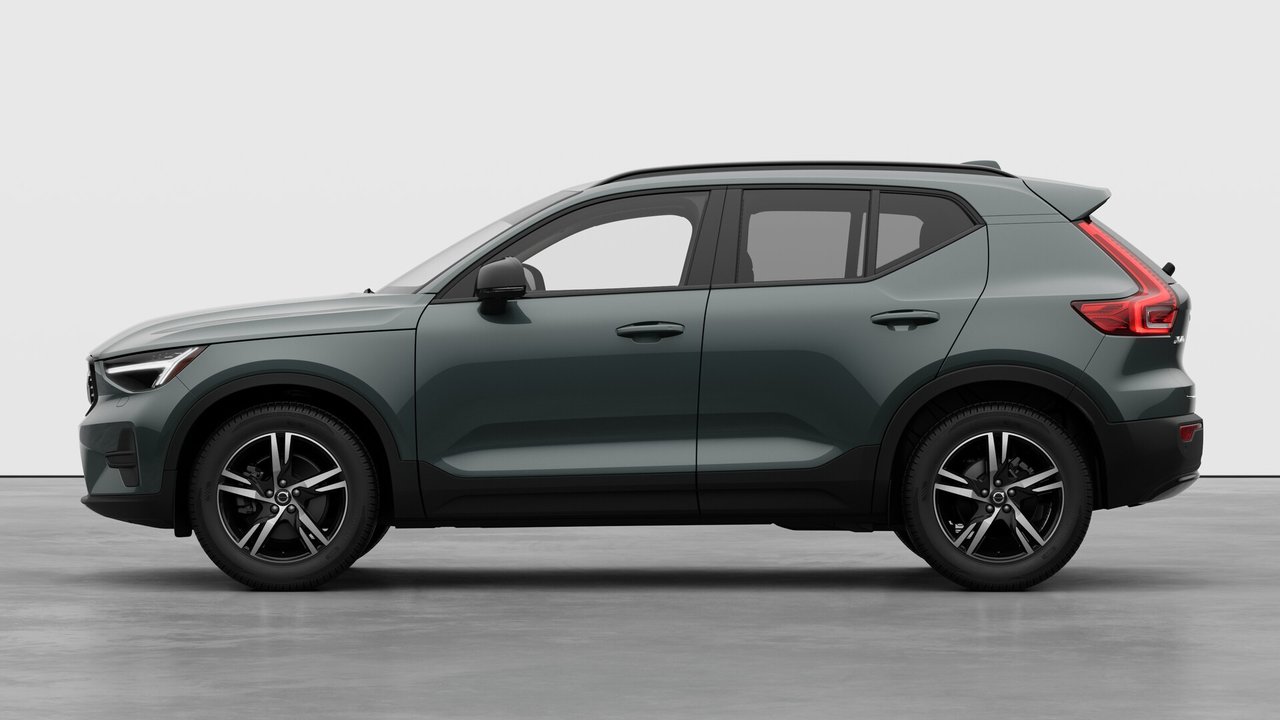 Volvo XC40 CORE DARK THEME 2026-7