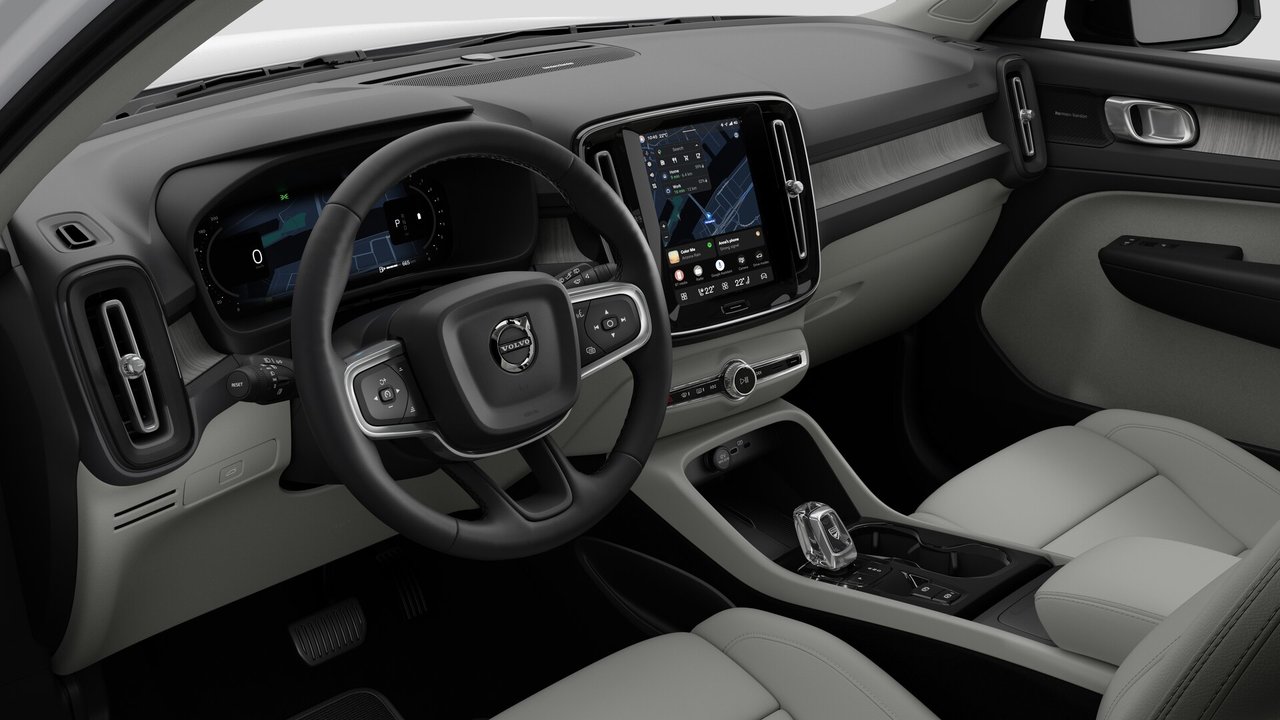 Volvo XC40 Plus (Dark Theme) 2026-9