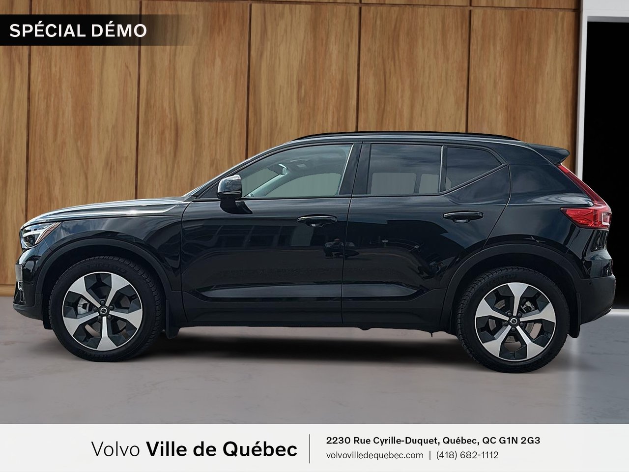 2026 Volvo XC40 Plus Dark Theme-4