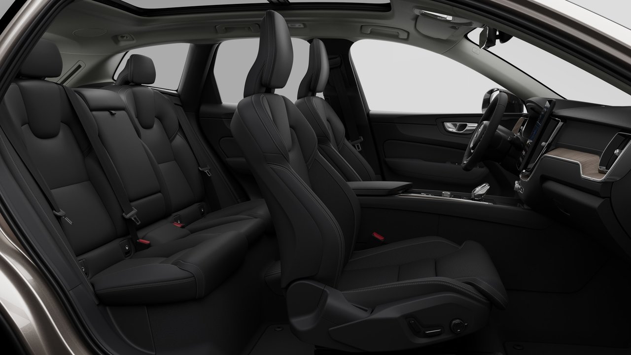 2026 Volvo XC60 PLUG-IN HYBRID ULTRA DARK THEME-12