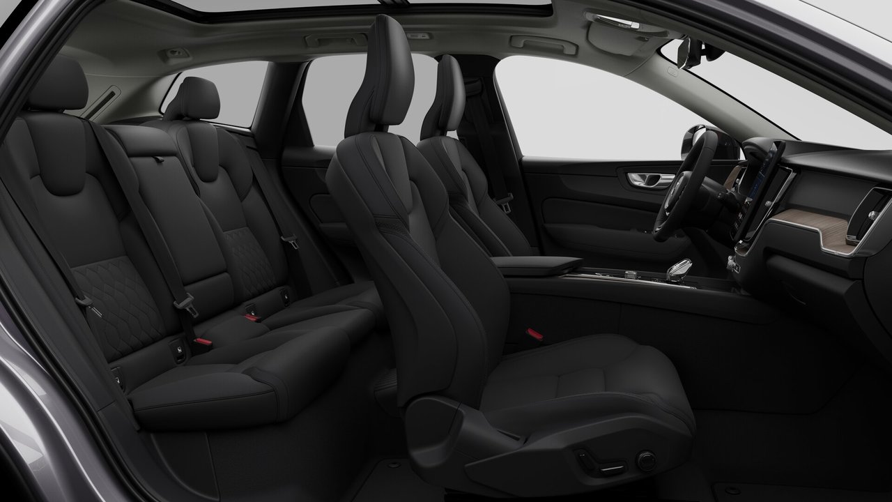 2026 Volvo XC60 PLUS DARK THEME-12
