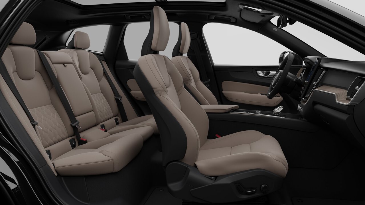 Volvo XC60 CORE DARK THEME 2026-12