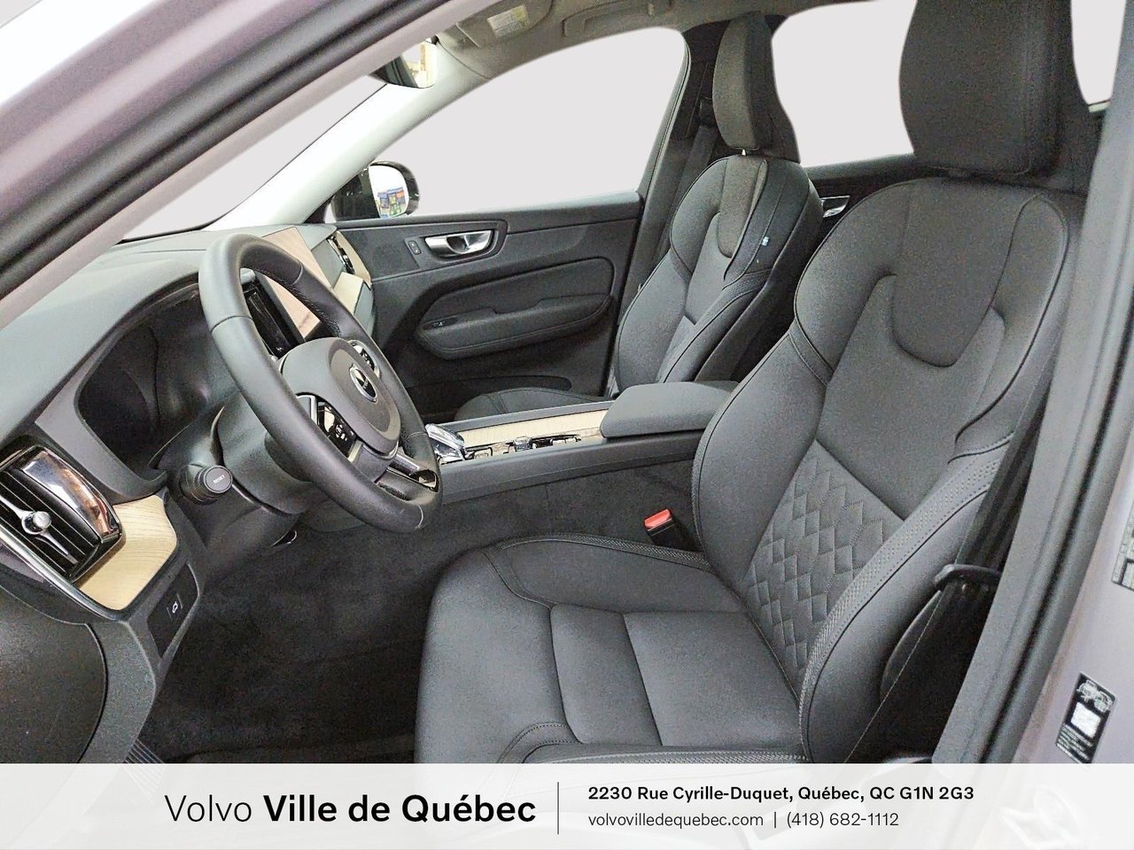 Volvo XC60 Core Dark Theme 2026-1