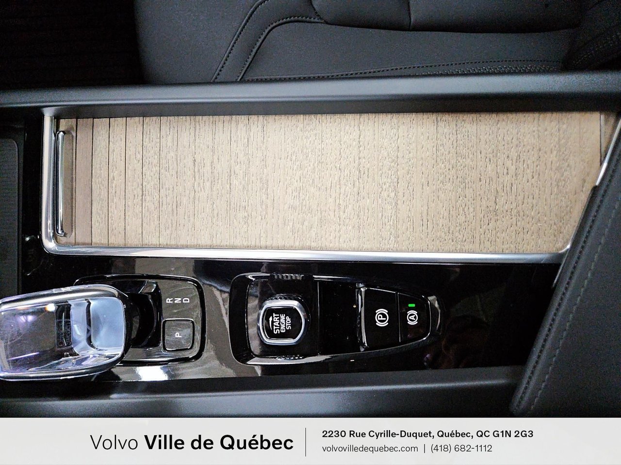 Volvo XC60 Core Dark Theme 2026-18