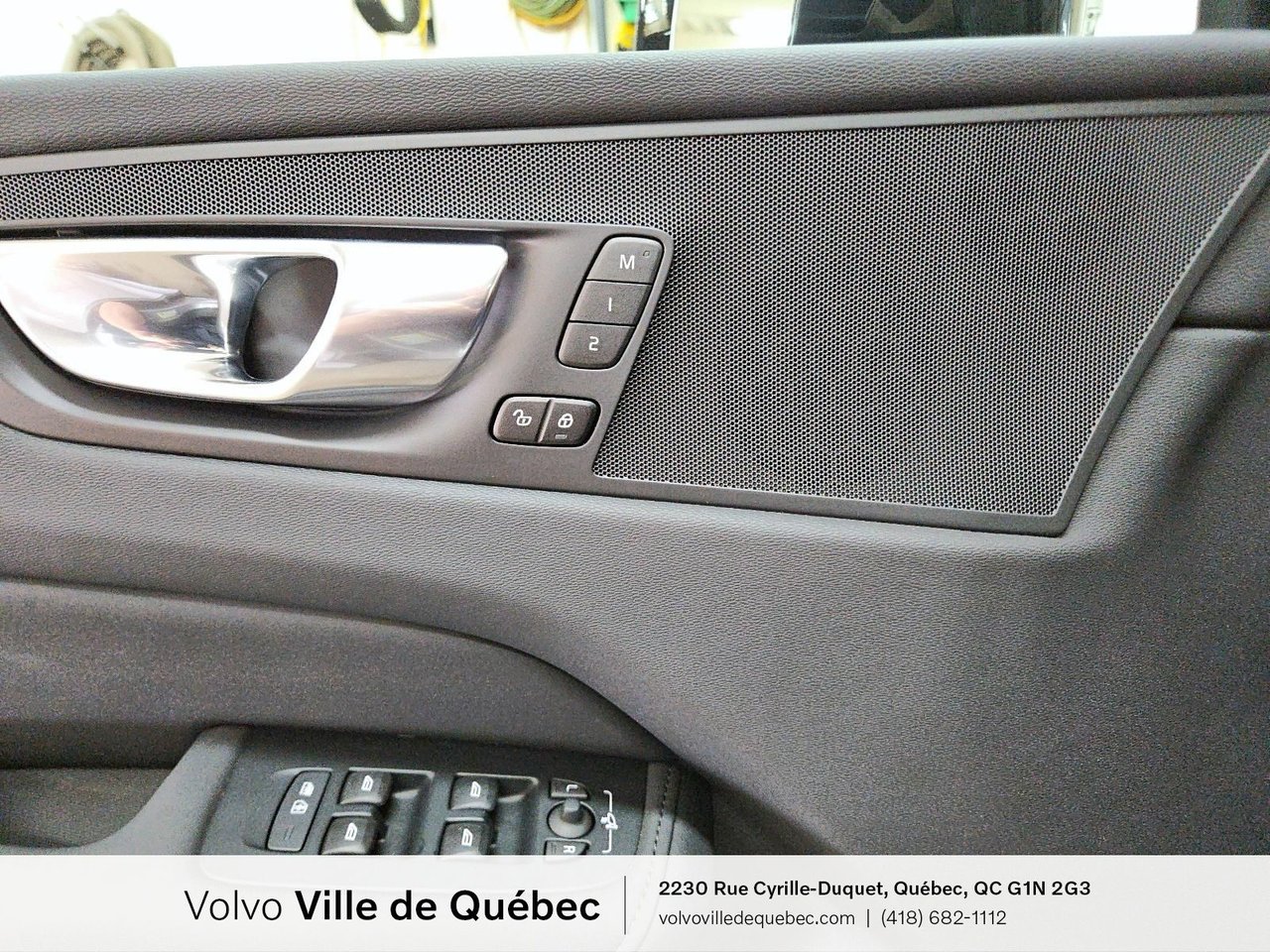 Volvo XC60 Core Dark Theme 2026-19