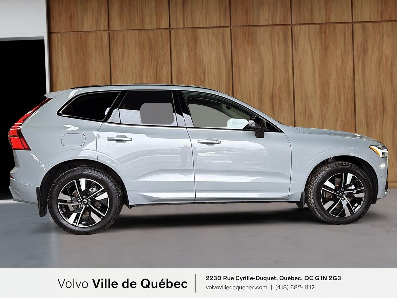 2026 Volvo XC60 Plus Dark Theme-3