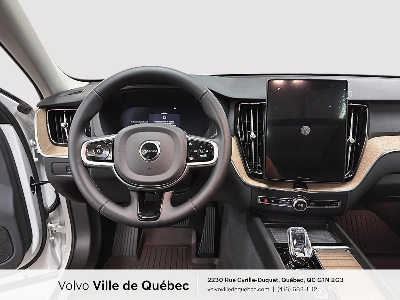 Volvo XC60 Plus Dark Theme 2026-10