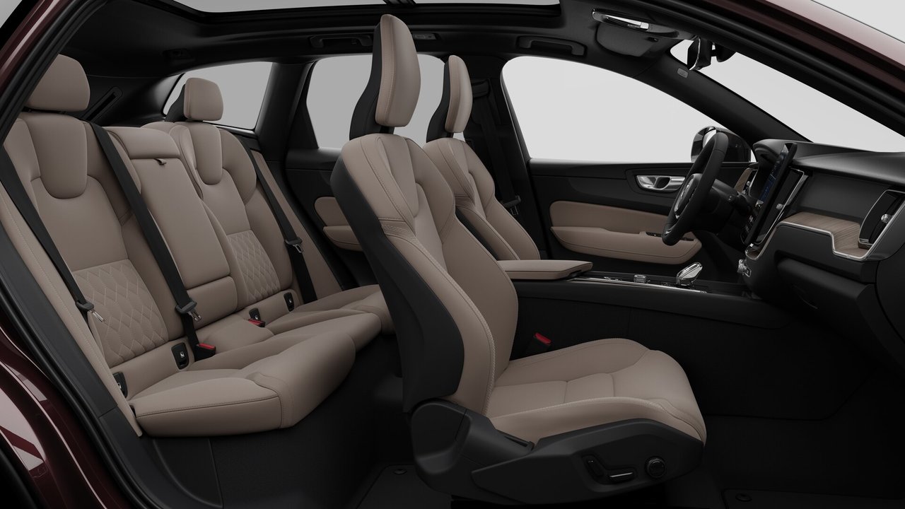 Volvo XC60 PLUS DARK THEME 2026-12